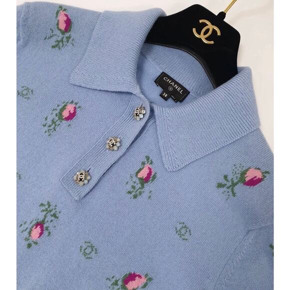 CHANEL Light Blue Floral Cashmere Knit Polo Top Sz. 38 - Picture 3 of 7